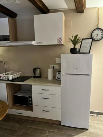 Salt & Soul Apartment เซนญ์ ภายนอก รูปภาพ