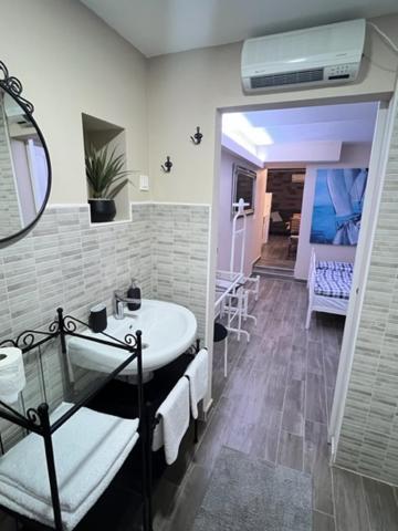 Salt & Soul Apartment เซนญ์ ภายนอก รูปภาพ